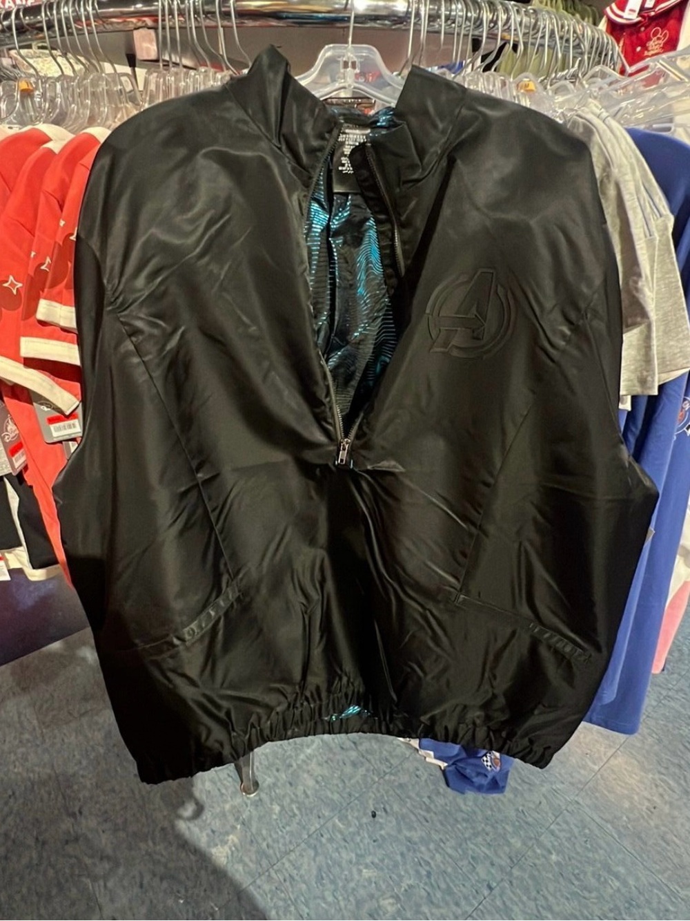 SMALL Disney Marvel Avengers Quarter Zip Windbreaker Jacket